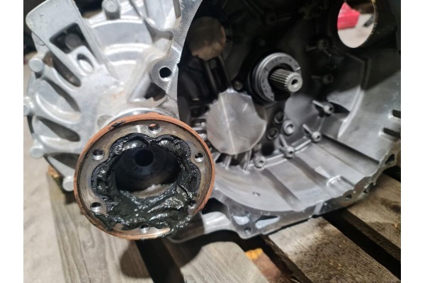 SKODA OCTAVIA IV 2021 1 5 TSI GEARBOX USE Catalog number of the part USE