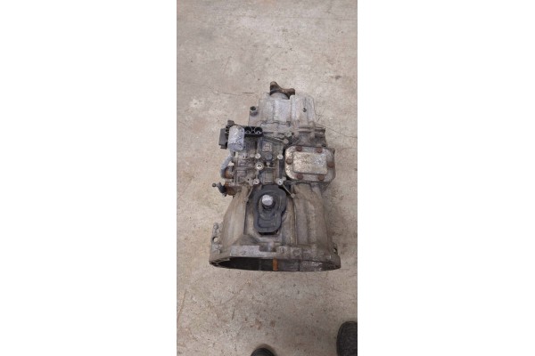 RENAULT MASTER 2 3 GEARBOX OF 10 REAR DRIVE Part manufacturer Renault OE