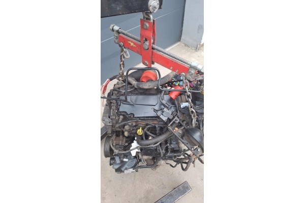 RENAULT MASTER 125KM 2 3 ENGINE COMPLETE Car type trucks cargo vans