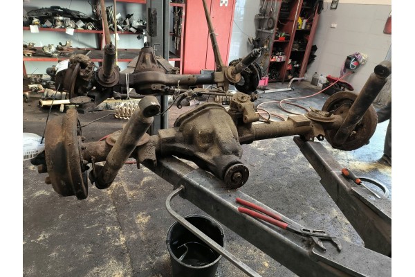 Land Rover Defender 2000 Rear Differential