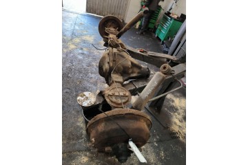 Land Rover Defender 2000 Rear Differential Car type passenger cars