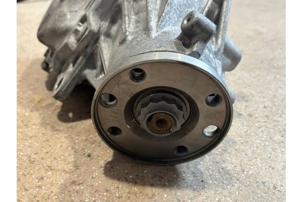 Front Differential Front Mercedes Benz E W214 A2233357600 Installation side front