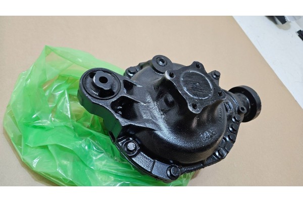 DIFFERENTIAL RANGE ROVER DISCOVERY SPORT L320 LR006011 Installation side rear
