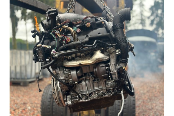 VW T5 ENGINE 2 5 TDI 131KM AXD COMPLETE WITH ACCESSORIES READY TO PUT ON Catalog number of the part AXD
