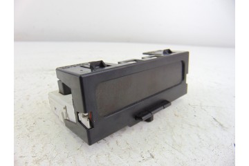 8200350498A PANTALLA MULTIFUNCION RENAULT MEGANE II BERLINA 5P Authentique 2005 8200350498A 203102 RENAULT - 1