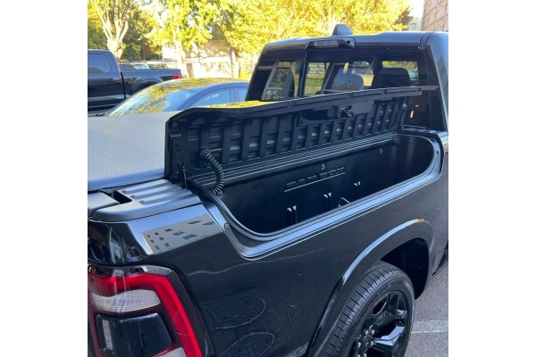 Dodge RAM 1500 5 7ft roller shutter with RAMBOX Part manufacturer no brand