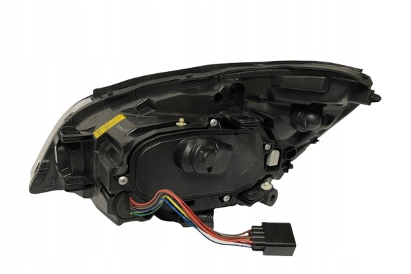 VOLVO S60 V60 10 13 XENON NEW HEADLIGHT RIGHT Packaging status original