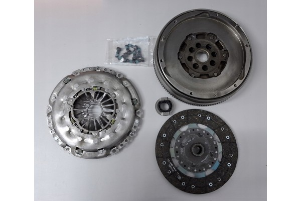 Clutch set two mass wheel LuK 600 0136 00 Catalog number of the part 600 0136 00