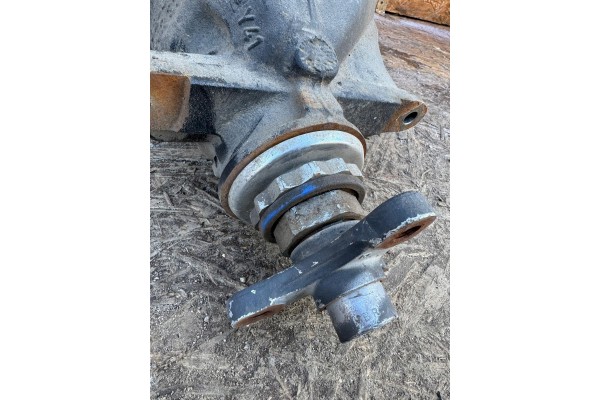 BRIDGE DIFFERENTIAL REAR F34 F20 F30 F32 F36 2 81 JAN POZNAN Catalog number of the part MOST DYFERENCJAL DYFER TYLNY TYL F34 F20