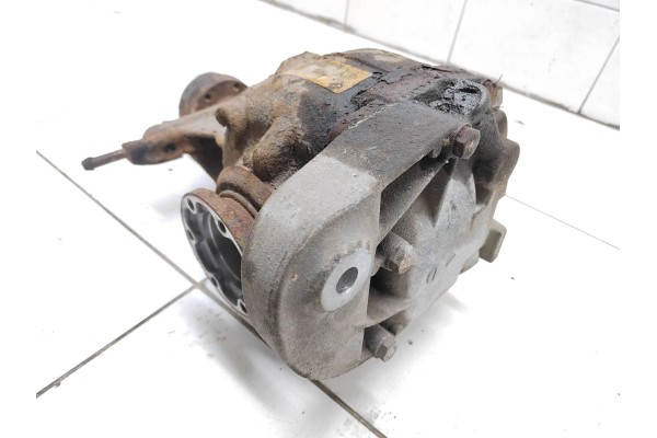 2007 BMW 5 E60 E61 Rear differential 7560608