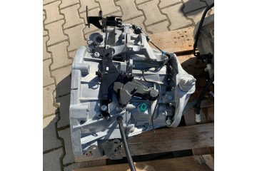 RENAULT HIT III IV 2024 2 0 DCI ADBLUE GEARBOX PF6082 320106493R Engine type diesel