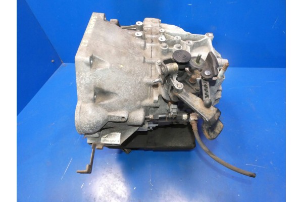 Hyundai Santa Fe III 2012 2 2 CRDI AWD 4X4 MANUAL BEIG CHEST Part manufacturer Hyundai OE