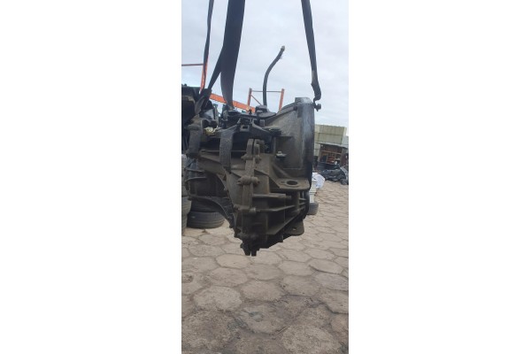 GEARBOX RENAULT MASTER III Pf6054 Transmission type manual