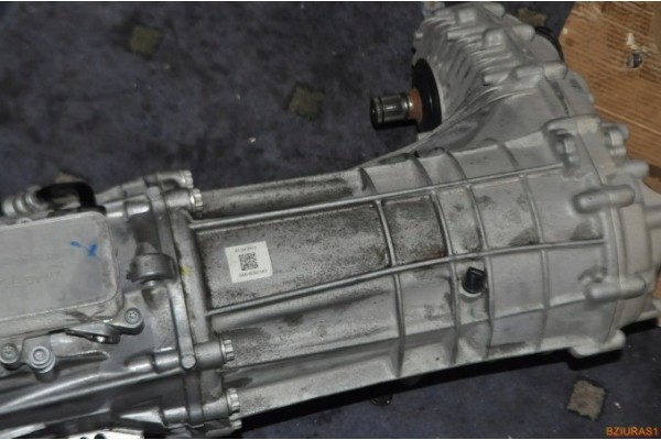 GEARBOX LSH 4 2 FSI TOUAREG 7P 0C8300036A Engine type gasoline