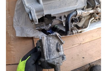 GEARBOX PORSCHE CAYENNE III 9Y0 22R UXS 8HP65AX Part manufacturer Porsche OE