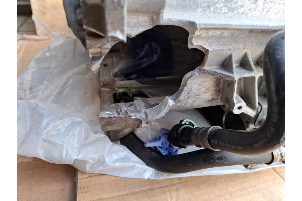 GEARBOX PORSCHE CAYENNE III 9Y0 22R UXS 8HP65AX Transmission type automatic