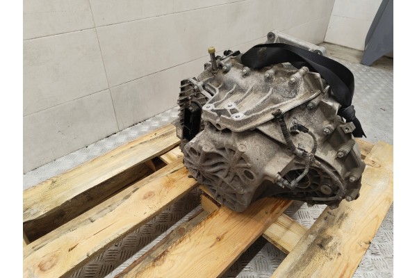 BMW 1 F40 2 F44 AUTOMATIC TRANSMISSION 9884617 GD7F32AG Transmission type automatic