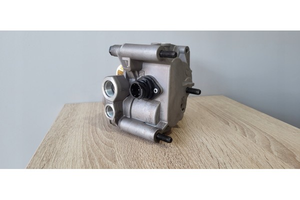 Semitrailer control valve WABCO 4802020070 EBS 183897179 4057875229582 New Quality of parts according to GVO P replacement with 