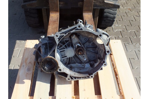 VW TOURAN AND LIFT 07 10 2 0 8V MANUAL GEARBOX KLK
