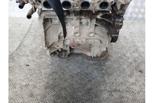 KIA CEED I VENGA SOLU HYUNDAI I20 I30 ENGINE 1 6 G4FC Car type passenger cars