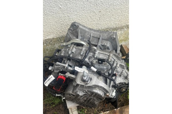 Renault Megane IV Automatic transmission DW5004 320103038R