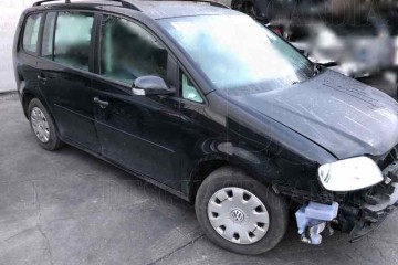 VOLKSWAGEN TOURAN (1T1) Advance