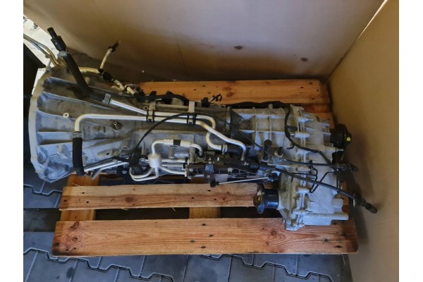 JL WRANGLER UNLIMITED SPORT 19 IV GEARBOX SET Part manufacturer Jeep OE