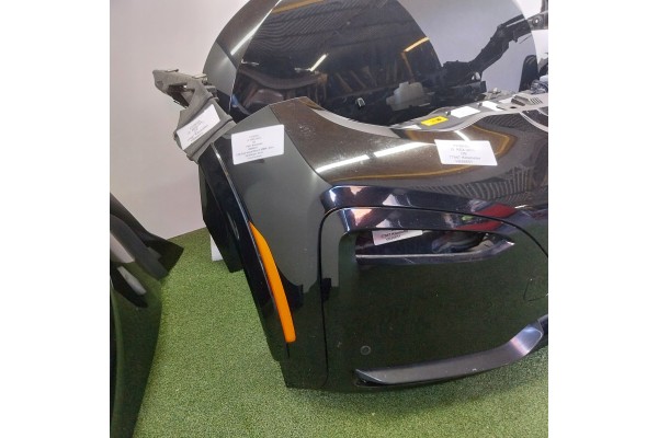 BMW i3 Máscara, Guardabarros, Parachoques, Pasador y Radiador en C2W 