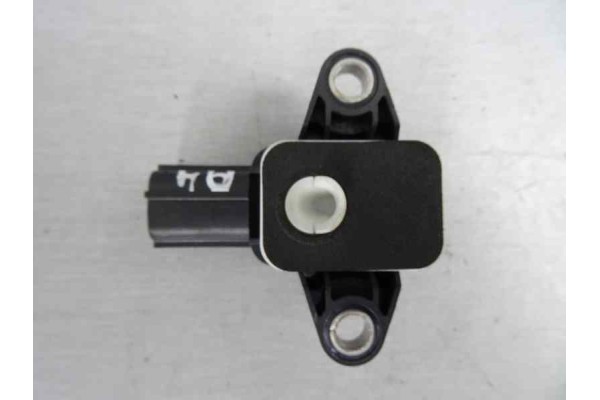 8P0955557  SENSOR AUDI A4 AVANT (8E) 2.0 TDI 2006 8P0955557 168614 AUDI - 1