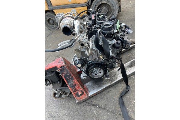 MERCEDES W206 W254 W213 ENGINE 2 0 CDI HYBRID 654820 AS NEW Catalog number of substitutes 654820