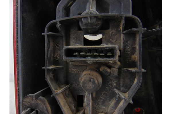 PILOTO TRASERO DERECHO PEUGEOT PARTNER (S1)(07.1996)