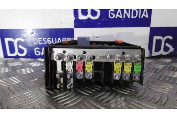 3C0937125 CAJA RELES / FUSIBLES VOLKSWAGEN PASSAT CC (357) Básico 2010 3C0937125 157548 VOLKSWAGEN - 2