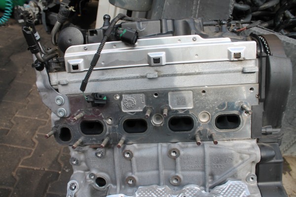 ENGINE COMPLETE LACK TURBO DEZ 50TYS KM Version European