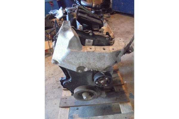 ENGINE POST 197338km MERCEDES VITO W447 2017 VAN 1 6 CDI Car type cargo vans passenger cars