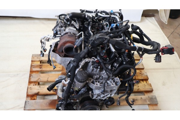 LAND ROVER DISCOVERY SPORT L550 2 0 D ENGINE 204DTD Catalog number of the part 204DTD