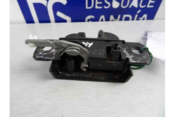 3 PIN CERRADURA MALETERO / PORTON VOLKSWAGEN CADDY (2K)(02.2004)