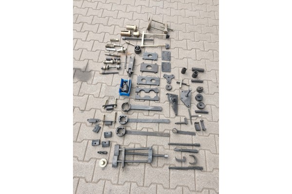 HYUNDAI SERVICE TOOLS SLEEVE PULLERS GEAR PULLERS Packaging status replacement