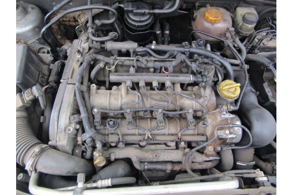 FIAT CROMA II 194 DIESEL ENGINE 1 9JTD 110KW MULTIJET 939 A2000