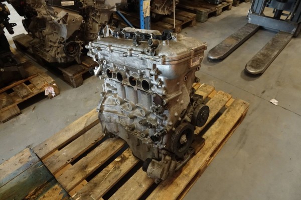 ENGINE TOYOTA VERSO AVENSIS T27 AURIS 1 8 2ZR FAE Part manufacturer Toyota OE