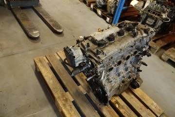 ENGINE TOYOTA VERSO AVENSIS T27 AURIS 1 8 2ZR FAE Car type passenger cars