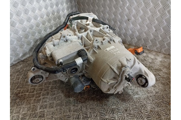 TESLA MODEL 3 ELECTRIC MOTOR REAR 1120990 00 G Catalog number of the part TESLA MODEL 3 SILNIK ELEKTRYCZNY TYL 1120990 00 G