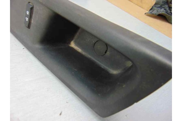 MANDO ELEVALUNAS DELANTERO IZQUIERDO OPEL KARL