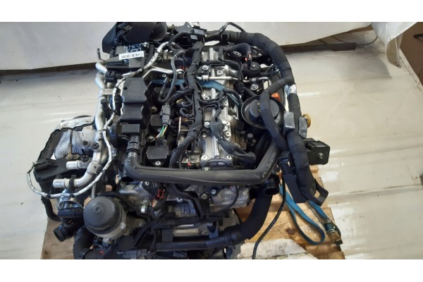 RANGE ROVER VOGUE L405 ENGINE 2 0 Si4 Part manufacturer Land Rover OE