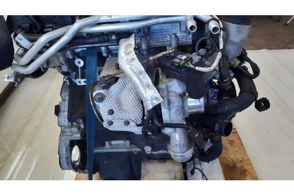 RANGE ROVER VOGUE L405 ENGINE 2 0 Si4 Engine type petrol
