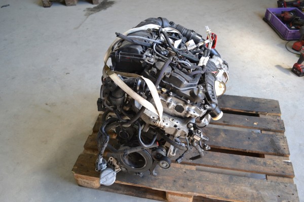 CITROEN PEUGEOT 1 2 THP 10XVAC HN05 engine set