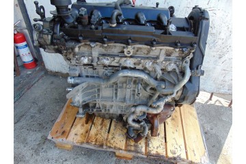 ENGINE POST VOLVO V70 III 2 4 D5 D5244T PAW IN TIMING PLASTIC COVER Engine type diesel