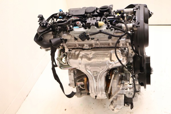 VOLVO XC60 II 2 0 T8 ENGINE B4204T52 B4204T52 Engine type petrol