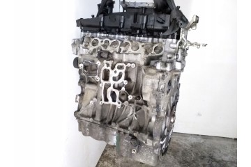 Toyota Avensis T270 2015 Engine