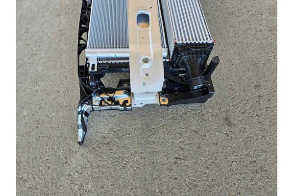Refuerzo del Panel Frontal del Ventilador del Radiador Audi S5 F5 B9 A