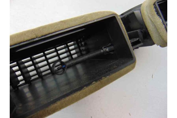 8223599 REJILLA AIREADORA BMW SERIE 7 (E65/E66)